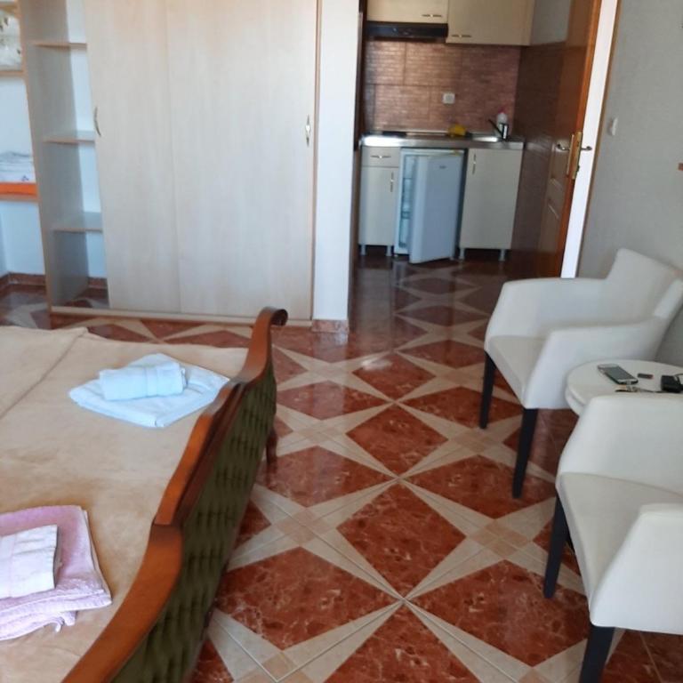 Villa Beba - Studio with Balcony and Sea View (4 Adults) - 2