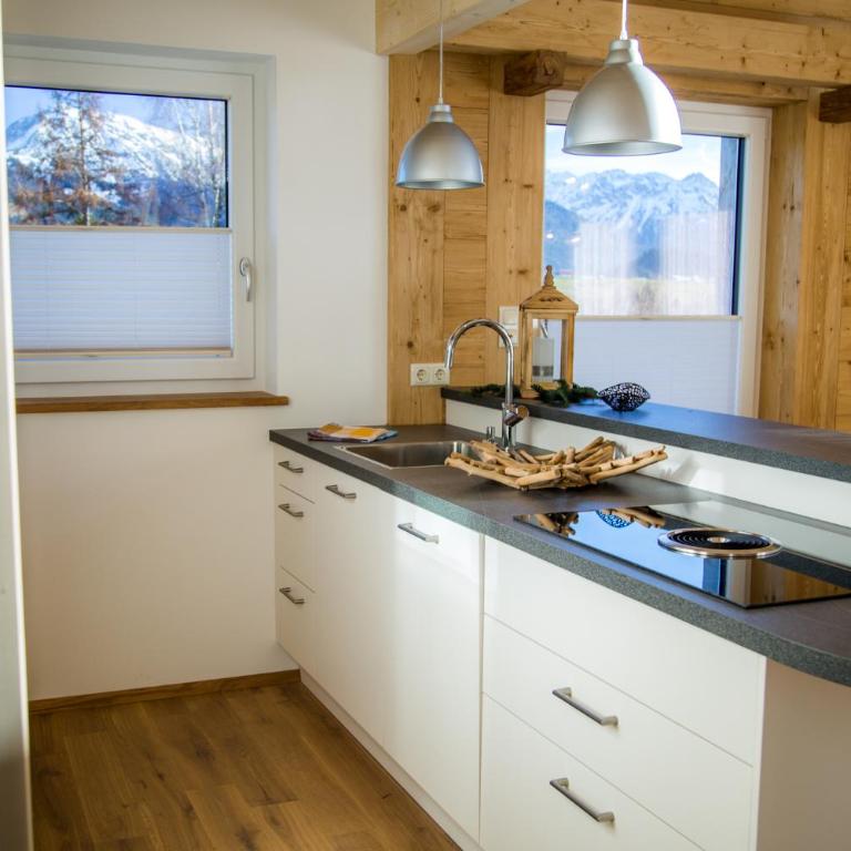 Landhaus Alpenflora - Apartment mit 3 Schlafzimmern - 2