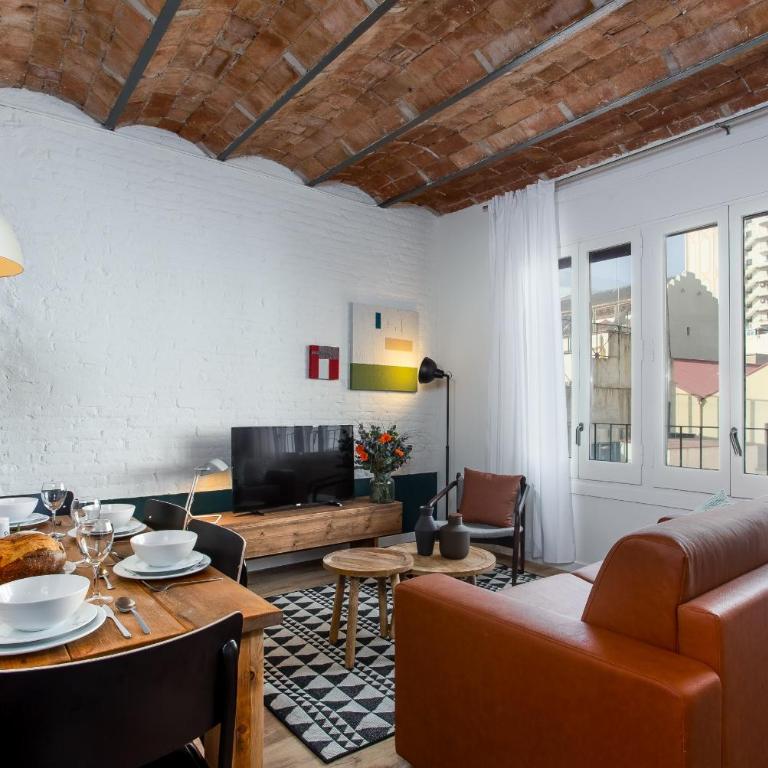 Ola Living Music - Three-Bedroom Apartment - 1