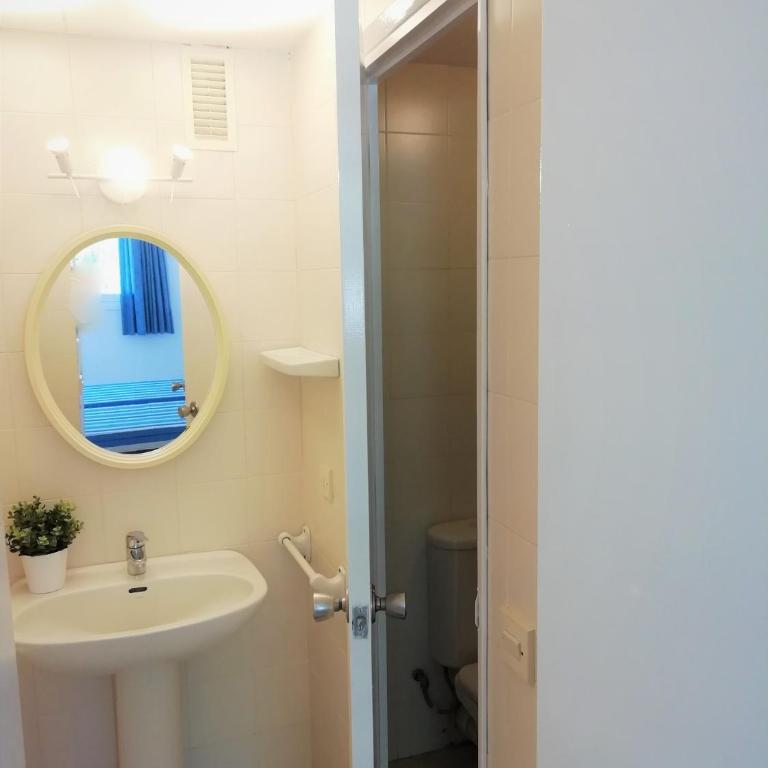 Trill Mirasol C primera linea mar L'Estartit - Three-Bedroom Apartment - 13