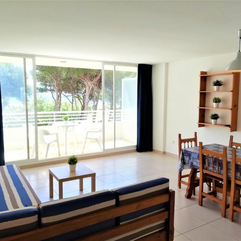 Trill Mirasol C primera linea mar L'Estartit - Three-Bedroom Apartment - 9