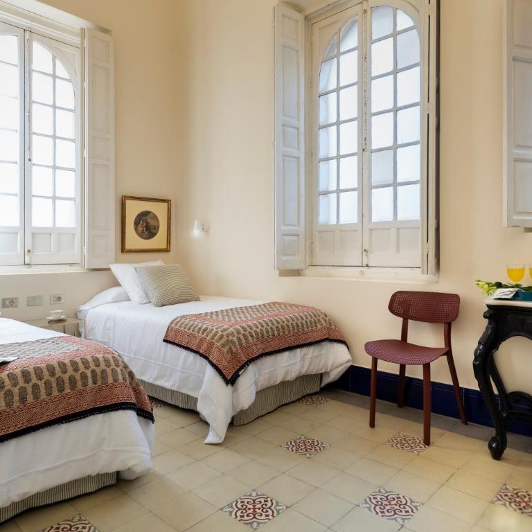 Villa Alfonso, Restored Palace House with gardens and Monuments Views - Villa - 29