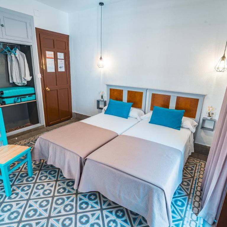 Veronica Centro - Double or Twin Room - 8