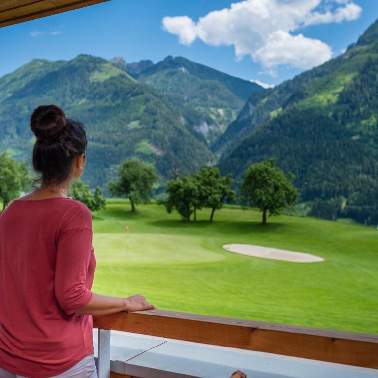 Apartments Bergleben Goldegg - Apartment mit Blick auf die Berge - 1