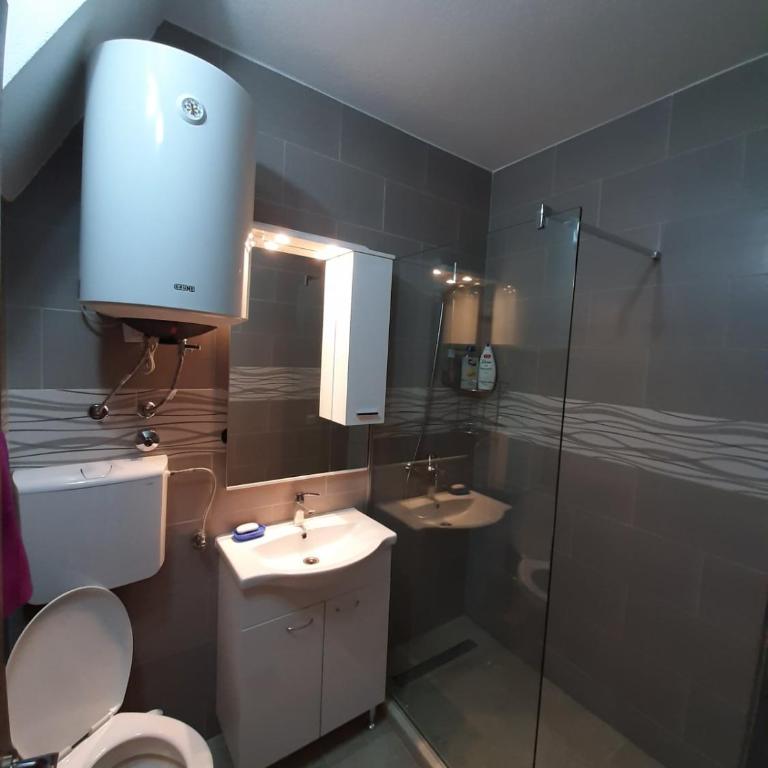 Renta stan apartman odmor - One-Bedroom Apartment - 13