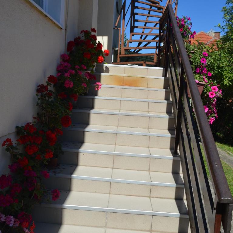 Apartmani Perovic - Two-Bedroom Apartment - 9