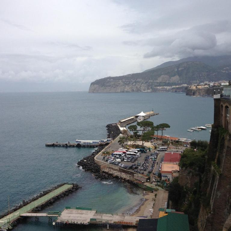 Casa Mami - Luxury Apartment and Pool - Sorrento - One-Bedroom Apartment - 51