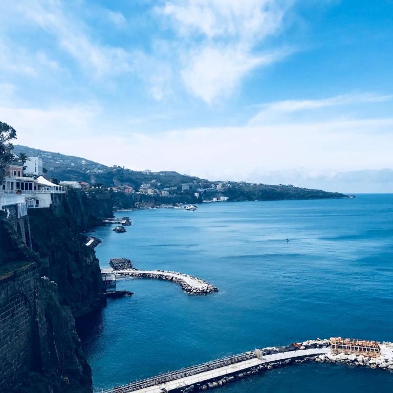 Casa Mami - Luxury Apartment and Pool - Sorrento - One-Bedroom Apartment - 55