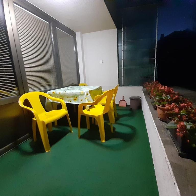 Apartmani Perovic - Two-Bedroom Apartment - 14