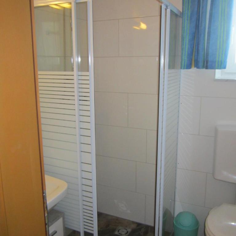 Apartmenthaus Kestel Gasthof - Apartment mit 2 Schlafzimmern - 13