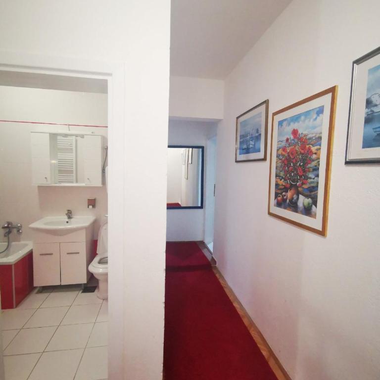 Private Riverside Villa Silvia - Villa - 86