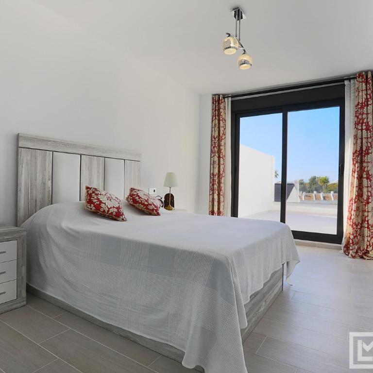Estepona Sunsets - Modern 3-BR Beachside Apartment - Apartamento de 3 dormitorios - 10