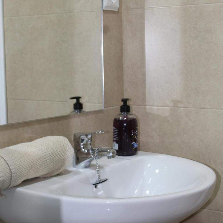 PISO EN PLENO CORAZÓN DE CORDOBA - Apartamento de 3 dormitorios - 27