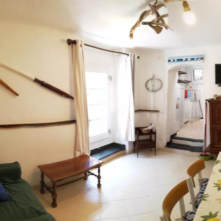 APPARTAMENTO CON GIARDINO, TERRAZZO e GARAGE A DUE PASSI DAL MARE e DALLE CINQUETERRE - Appartamento - 15