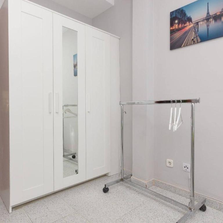 MalagaOnBeach 1 - Two bedrooms - up to 3 people - 20 meters beach - Apartment - Ground Floor - 5