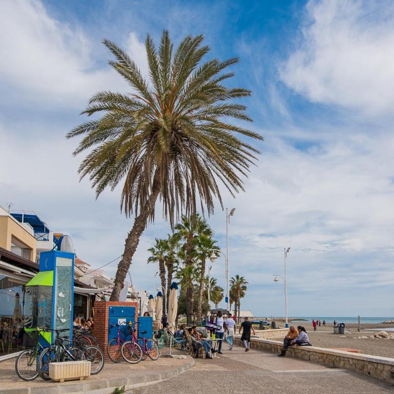 MalagaOnBeach 1 - Two bedrooms - up to 3 people - 20 meters beach - Apartment - Ground Floor - 23