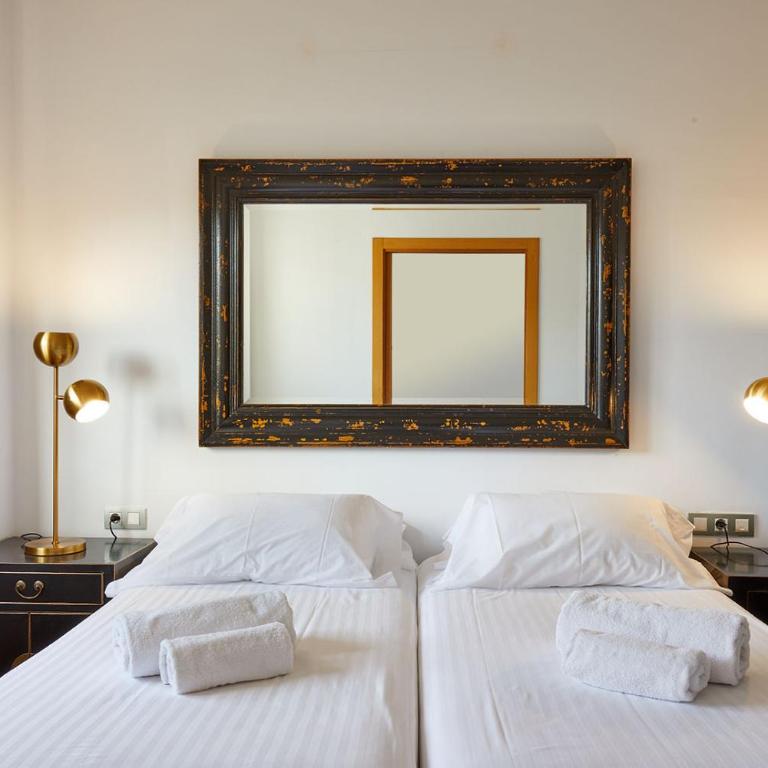 Lodgingmalaga Plaza Constitucion - Apartamento Ático con terraza y vistas a la plaza - 4