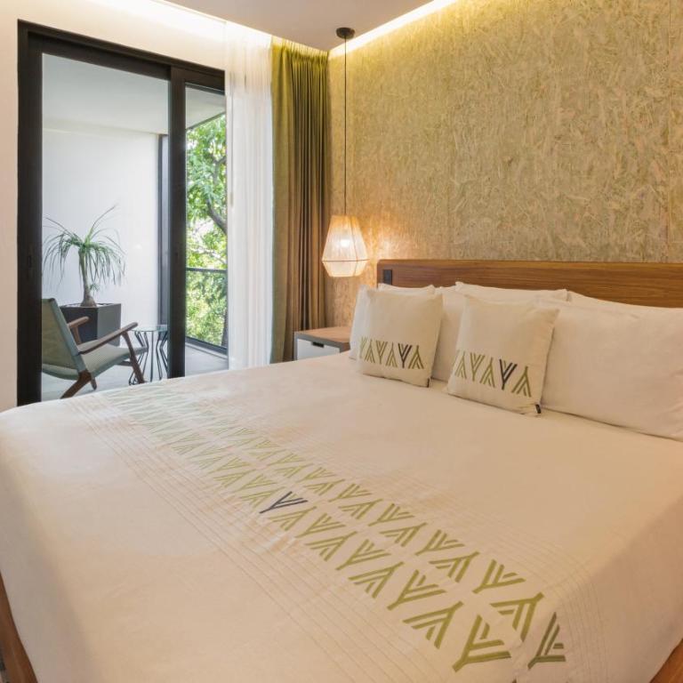 Hotel Las Brisas Merida - Master Premium Suite With Kitchenette - 2