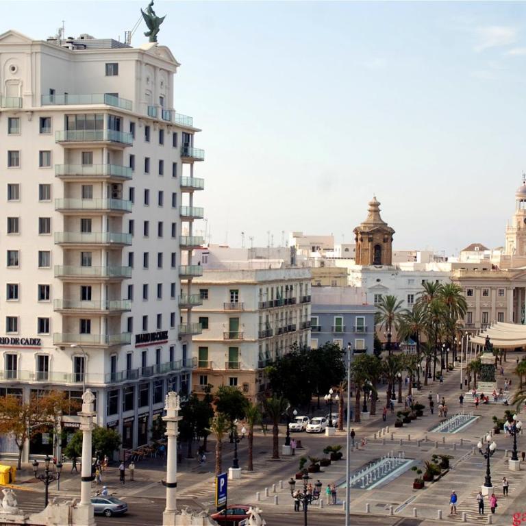 Phoenix Luxury Loft Cádiz - Apartamento de 1 dormitorio - 2