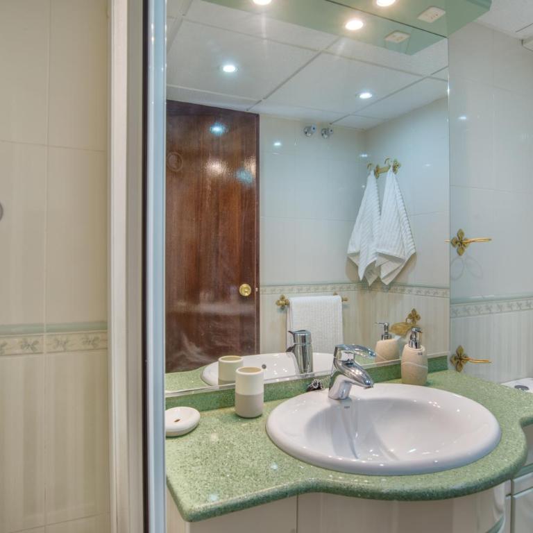 Aloha Amazing Sea Views at Carihuela - Apartamento de 2 dormitorios - 16