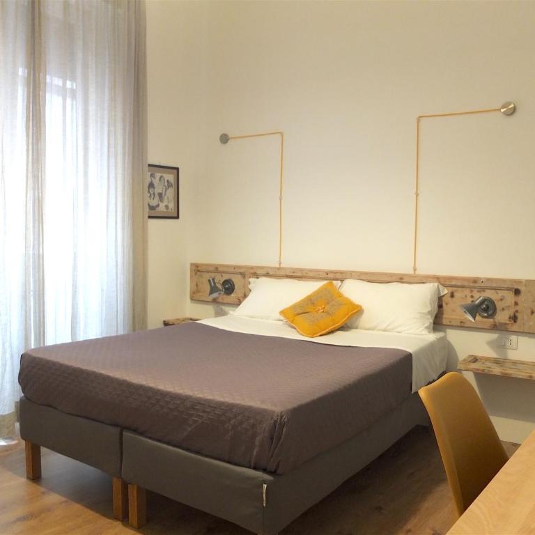 Napoli Bonita b&b - Camera Tripla Comfort - 8