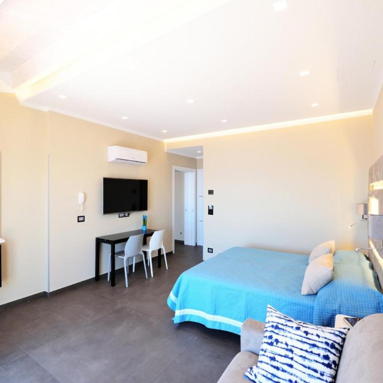Amalfi Blu Retreat - Deluxe Double Room - 4