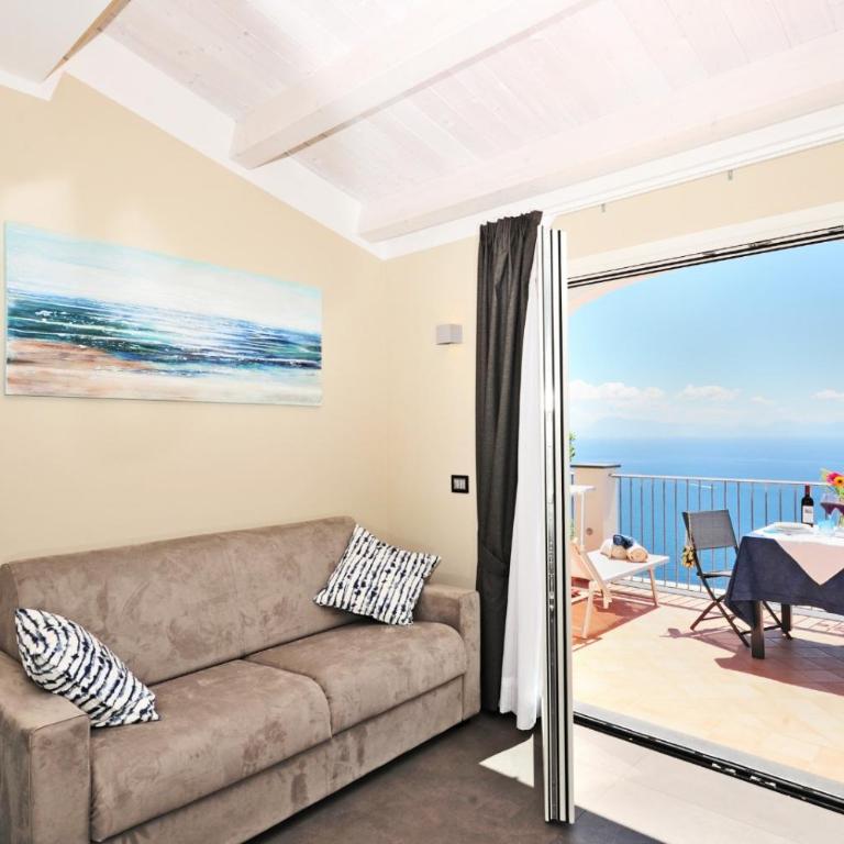 Amalfi Blu Retreat - Deluxe Double Room - 5