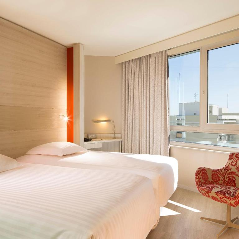 Oceania Clermont Ferrand - Standard Twin Room - 2