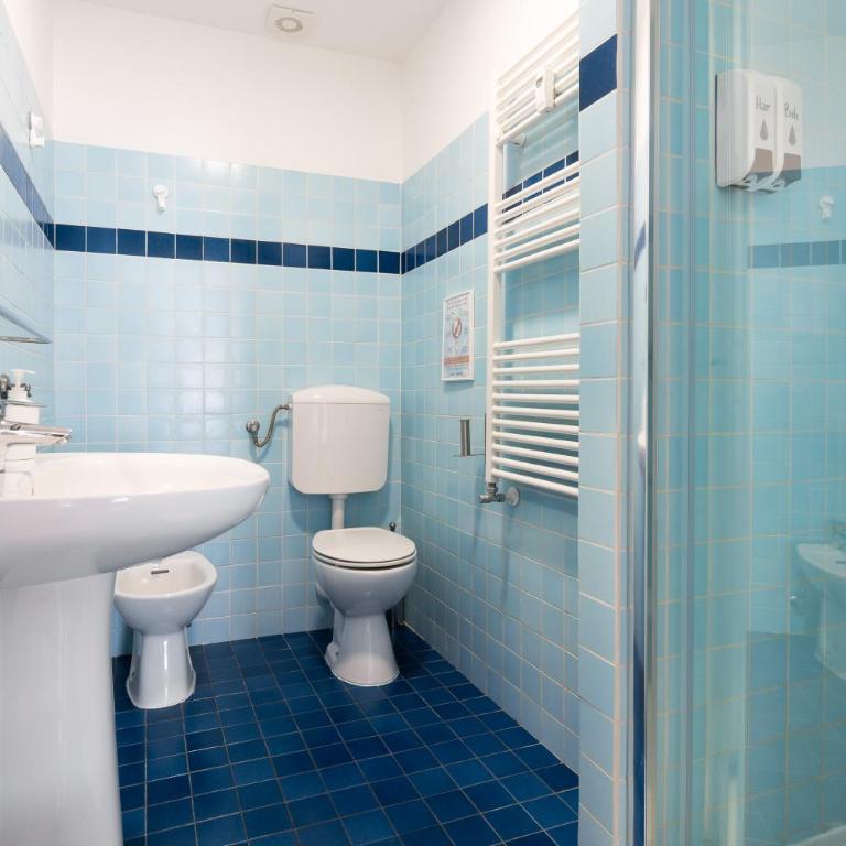 Francis Superior Rooms - Camera Matrimoniale con Bagno Privato - 12