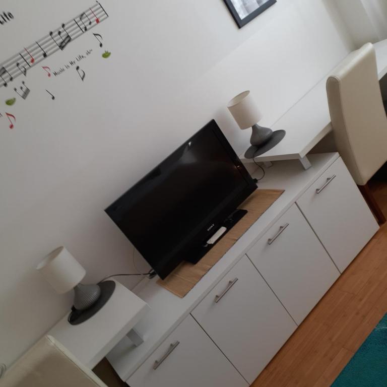 Apartment Megi - Apartment - 4