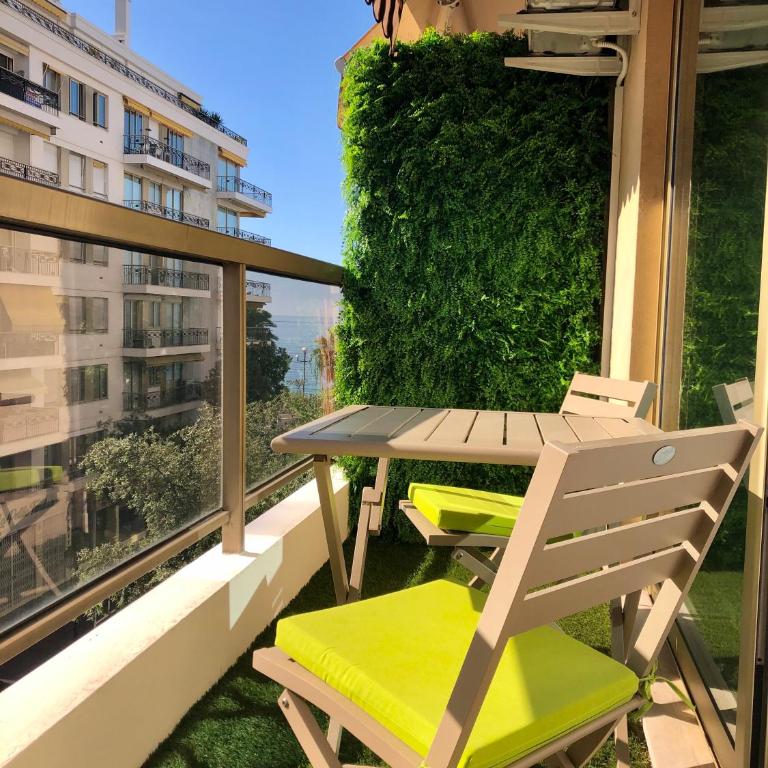 Studios Nice Gambetta - Studio - Vue sur Mer - 2