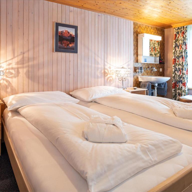 Basic Rooms Jungfrau Lodge - Basic Plus Doppel- oder Zweibettzimmer mit Gemeinschaftsbad - 1
