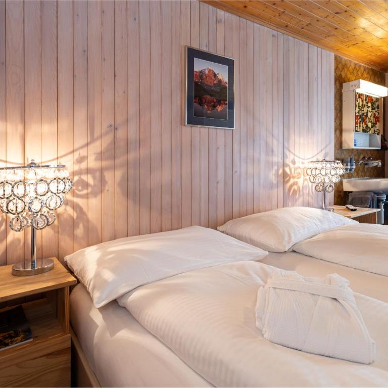 Basic Rooms Jungfrau Lodge - Basic Plus Doppel- oder Zweibettzimmer mit Gemeinschaftsbad - 4