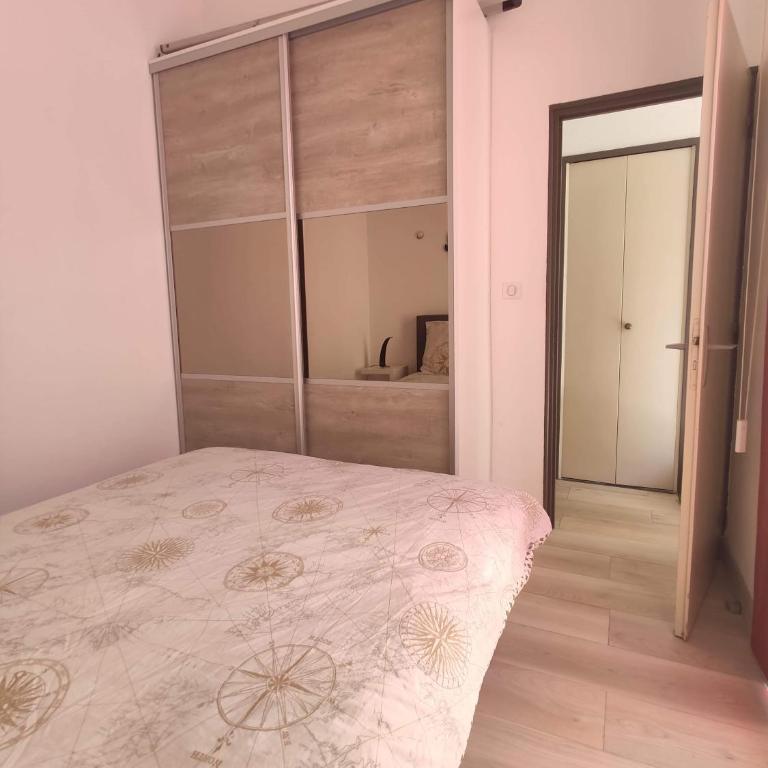F 2 climatisée 200 m de la plage - Appartamento con 1 Camera da Letto - 4