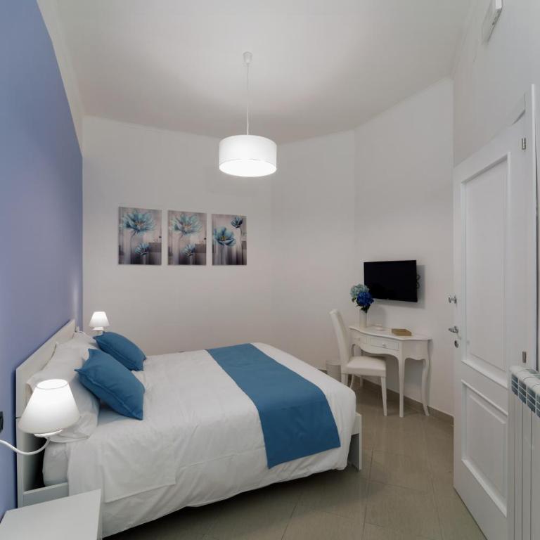 Suite & Luxury Rooms Palazzo Diomede Carafa - Camera King - 2
