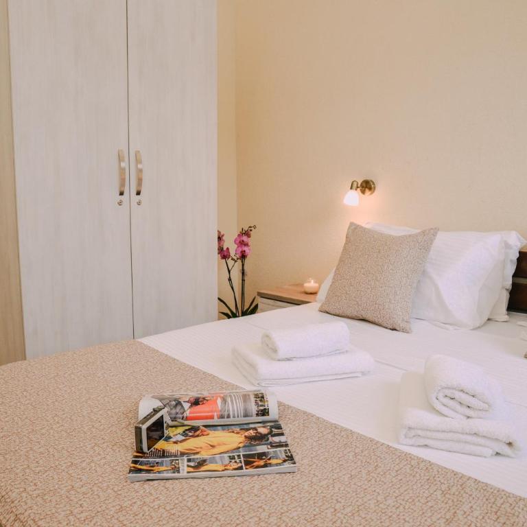 Step to Kotor bay Guesthouse - Double Room with Sea View - 4