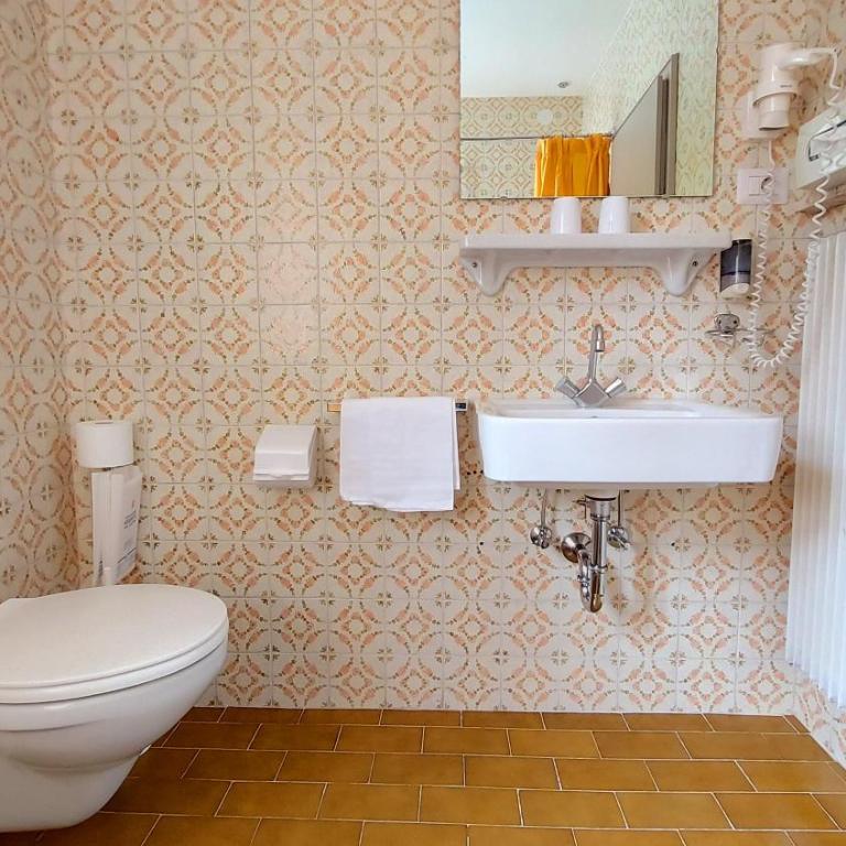 Hotel Schuster - Chambre Double Standard - 4