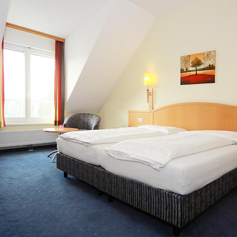 Hotel Goldener Adler - Doppelzimmer - 4