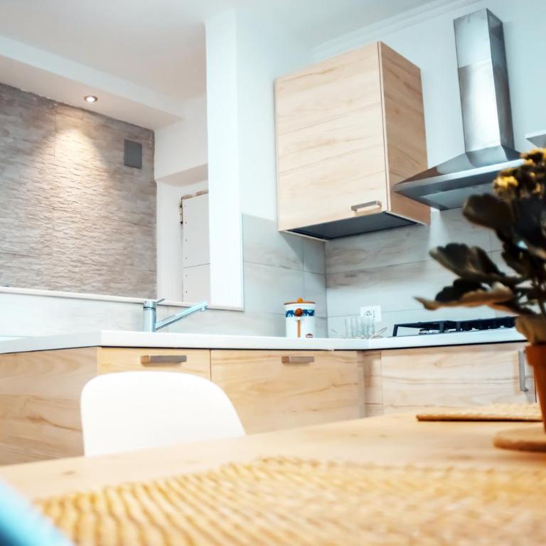 APPARTAMENTO TORRESI 2 - Appartamento con 2 Camere da Letto - 1