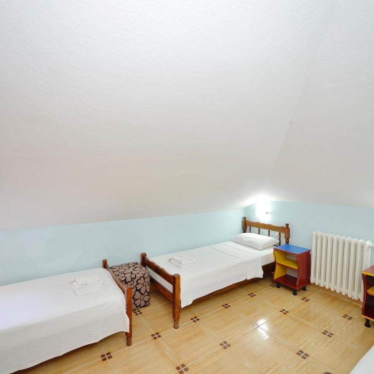 Garni hotel Pana-Eustahije 253 - Family Room with Sea View - 18