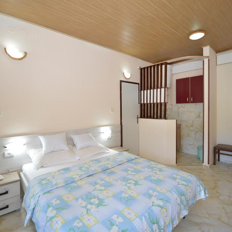 Garni hotel Pana-Eustahije 253 - Family Studio - 14