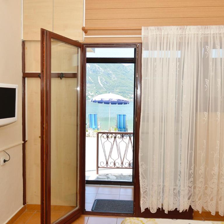 Garni hotel Pana-Eustahije 253 - Family Studio - 10