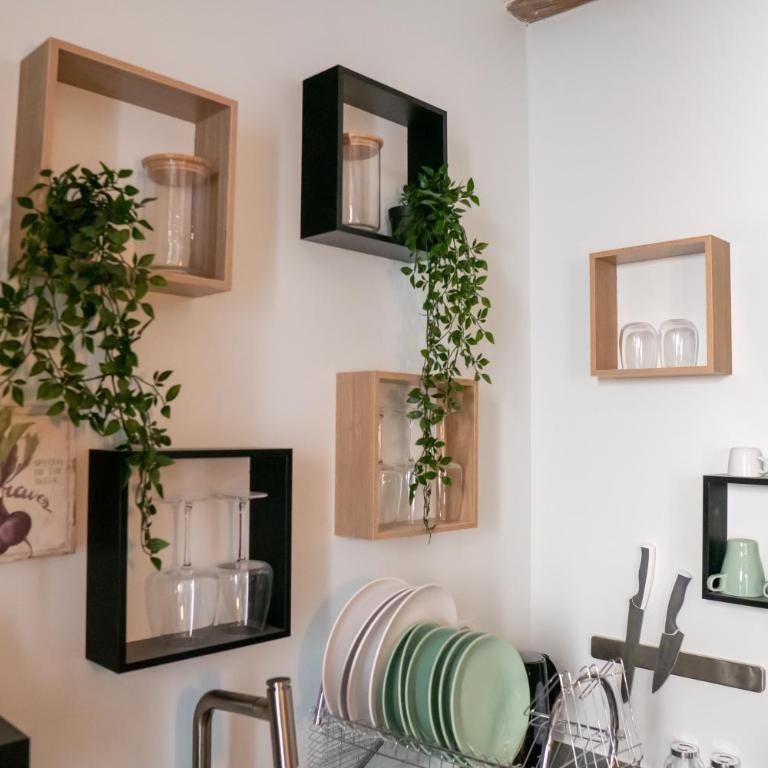 studio coeur de ville neuf et design tt equipé parking gratuit - Apartment mit 1 Schlafzimmer - 6