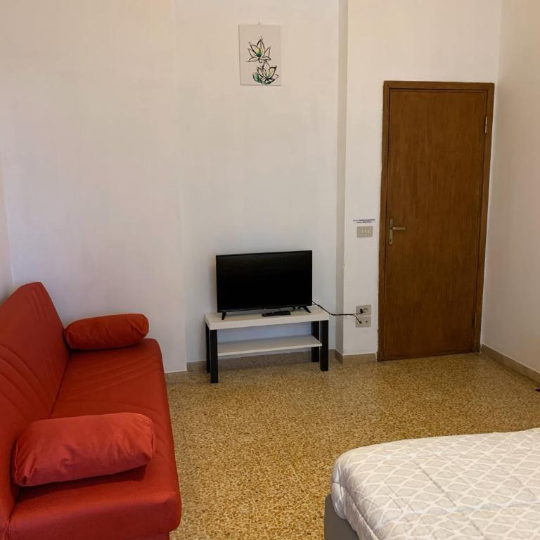 Poggio del Sole Guest House - Camera Singola con Bagno in Comune - 3