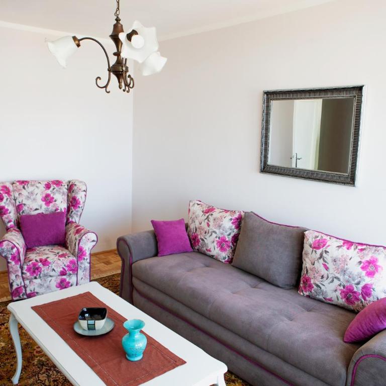 Bubamara Nikole Pasica - One-Bedroom Apartment - 4