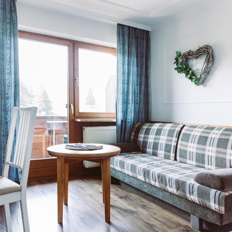 Der Bären in Zell - Doppelzimmer mit Balkon (2 Erwachsene + 1 Kind) - 2