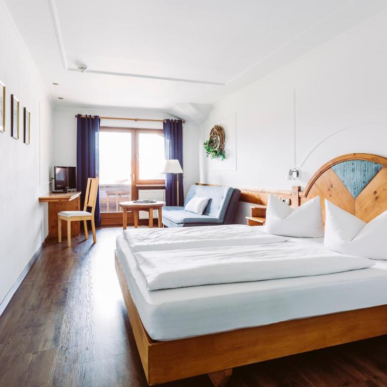 Der Bären in Zell - Doppelzimmer mit Balkon (2 Erwachsene + 1 Kind) - 3