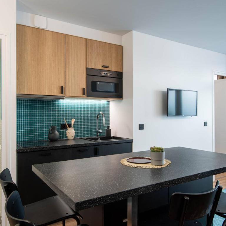 NEW - Superbe 1 Bdr Appt - Design 60'S - Paris 15e - Appartement 1 Chambre - 14
