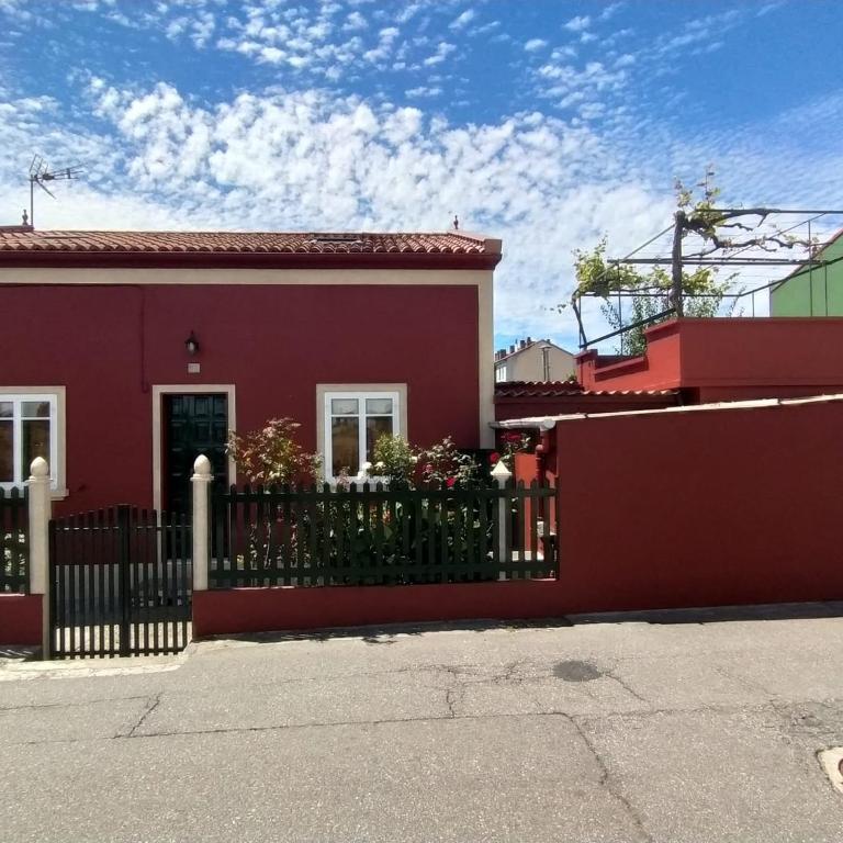 Casa Dana - Four-Bedroom House - 9
