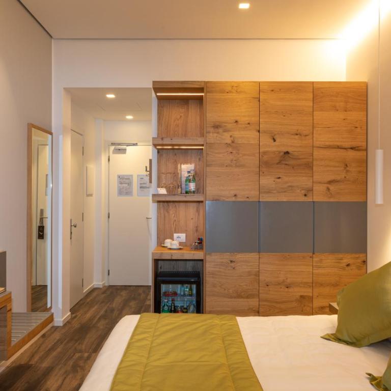 Hotel Aurora - Camera Matrimoniale/Doppia con Letti Singoli con Letto Supplementare - 1